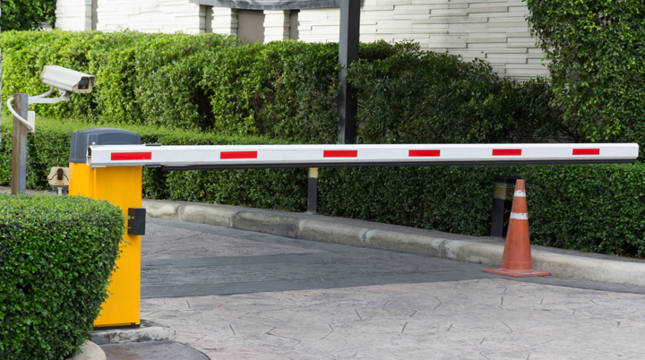 Foto de uma cancela para representar automacao de acessos